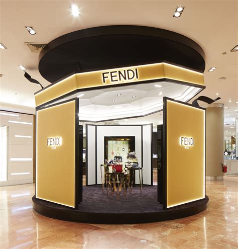 fendi pop up